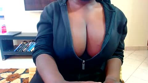 Snapshot of sabrinaaaa1234 chatting on July 16, 6:19 am aaa1234 online show from July 16, 6:19 am