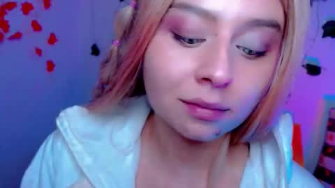 Snapshot of sabrinaexpositoxx chatting on March 9, 10:52 am SABRI online show from March 9, 10:52 am