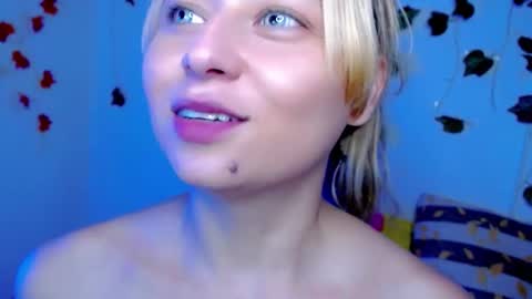 Snapshot of sabrinaexpositoxx chatting on March 10, 8:04 am SABRI online show from March 10, 8:04 am