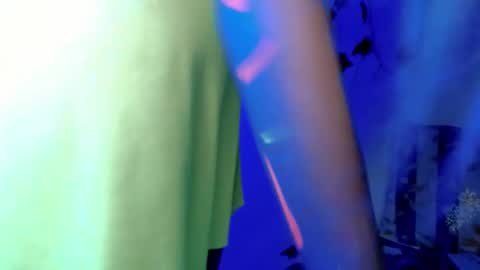 Snapshot of sabrinaexpositoxx chatting on March 11, 6:32 am SABRI online show from March 11, 6:32 am