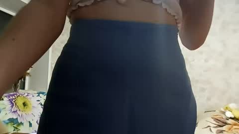 Snapshot of sabrinahandlin chatting on April 15, 8:09 pm Sabrina online show from April 15, 8:09 pm