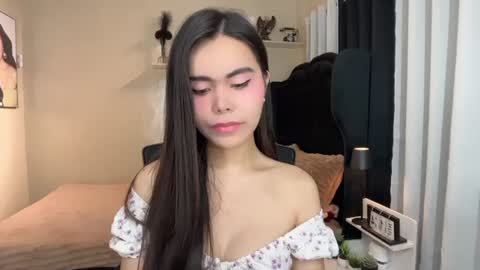 Snapshot of sabrinamadonna54 chatting on June 17, 8:43 pm sabrinamadonna54 online show from June 17, 8:43 pm
