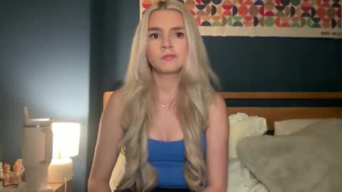 Snapshot of sabrinamasson chatting on September 27, 6:13 pm sabrina online show from September 27, 6:13 pm