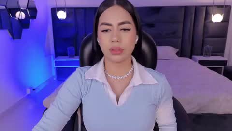Snapshot of sabrinamontclair chatting on July 5, 6:48 pm Sabrina M online show from July 5, 6:48 pm