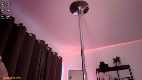 Snapshot of sabrinarose_x chatting on April 2, 5:32 pm Sabrina Rose online show from April 2, 5:32 pm