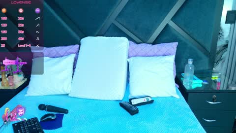 Sabrinna online show from April 6, 8:21 pm