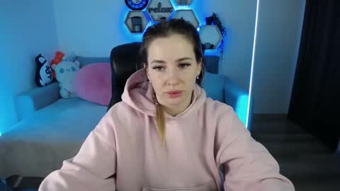 Sabrina Violet online show from March 4, 9:15 am