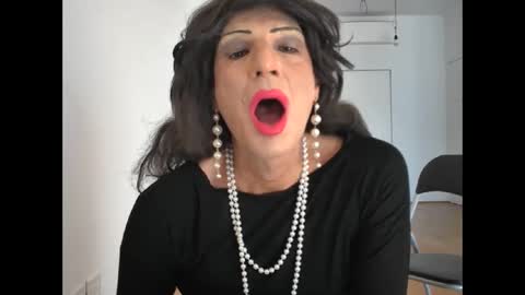 Snapshot of sabry_98 chatting on October 8, 8:45 am Sabrina online show from October 8, 8:45 am