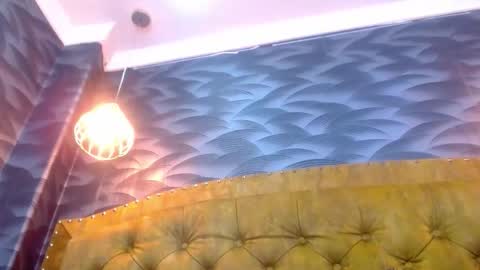 Snapshot of sachabratzx chatting on February 25, 3:32 pm Sacha online show from February 25, 3:32 pm