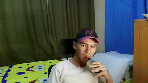 Snapshot of sachu01 chatting on May 16, 12:48 pm Sachu01 online show from May 16, 12:48 pm