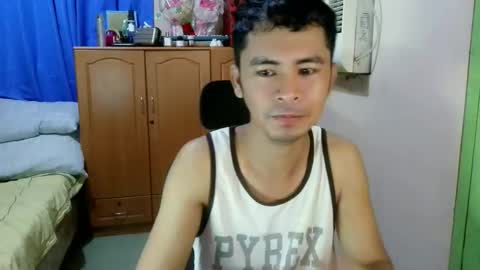 Snapshot of sachu01 chatting on June 7, 8:29 am Sachu01 online show from June 7, 8:29 am