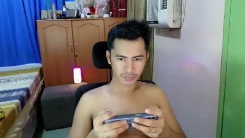 Snapshot of sachu01 chatting on June 9, 10:05 am Sachu01 online show from June 9, 10:05 am