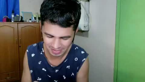 Snapshot of sachu01 chatting on June 21, 9:01 am Sachu01 online show from June 21, 9:01 am