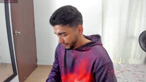 Snapshot of sack_rojas chatting on March 3, 9:59 pm Sack online show from March 3, 9:59 pm