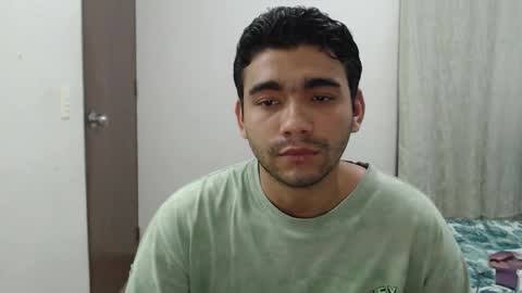 Snapshot of sack_rojas chatting on November 29, 11:19 pm Sack online show from November 29, 11:19 pm