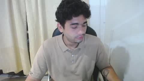 Snapshot of sack_rojas chatting on May 26, 11:56 pm Sack online show from May 26, 11:56 pm