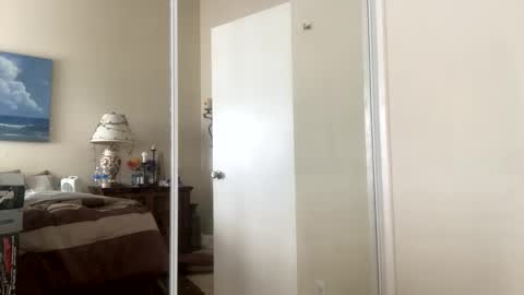 R online show from February 15, 5:07 pm