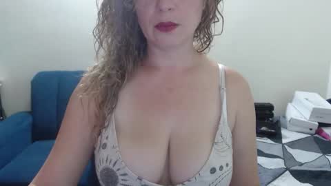 Snapshot of sacrletardiente chatting on May 19, 11:27 am sacrletardiente online show from May 19, 11:27 am