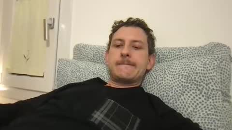 Snapshot of sadcockxxx chatting on May 6, 9:53 pm sadcockxxx online show from May 6, 9:53 pm