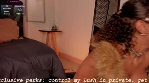 Sophie online show from October 28, 5:22 am