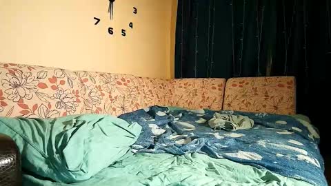 pluto online show from February 21, 1:28 am