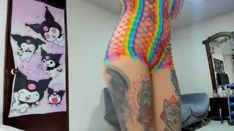 Snapshot of sadie_smith chatting on November 6, 12:33 am online show from November 6, 12:33 am