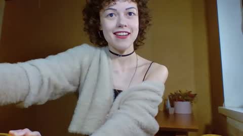 Snapshot of sadnimf chatting on November 4, 10:31 pm Rose online show from November 4, 10:31 pm