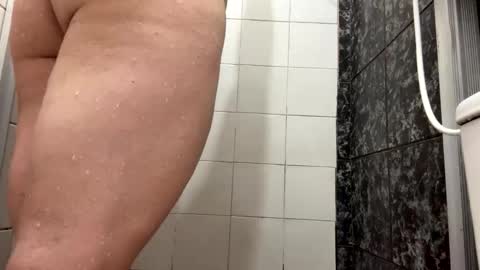 safadeenho0811 online show from December 3, 10:24 am