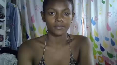 safira19 online show from October 18, 1:34 pm