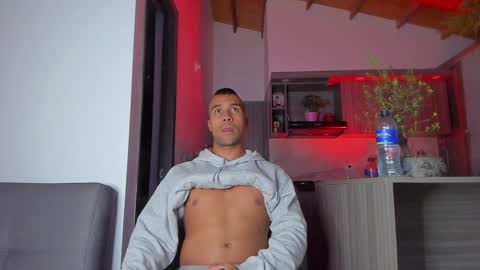 Snapshot of sag_1998 chatting on December 10, 6:11 am Sag online show from December 10, 6:11 am