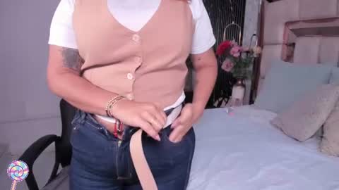 Snapshot of sagitariuus_girll chatting on July 26, 5:48 am Sagitarius Girl online show from July 26, 5:48 am