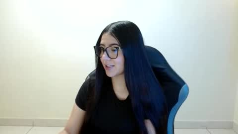 Snapshot of sahaliefox_ chatting on June 8, 1:00 pm Sahaliefox online show from June 8, 1:00 pm