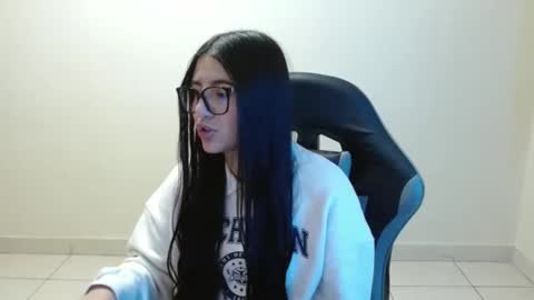 Snapshot of sahaliefox_ chatting on June 10, 7:02 pm Sahaliefox online show from June 10, 7:02 pm