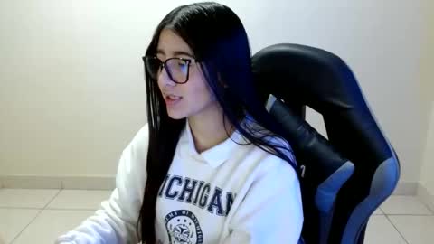 Snapshot of sahaliefox_ chatting on June 11, 1:09 pm Sahaliefox online show from June 11, 1:09 pm