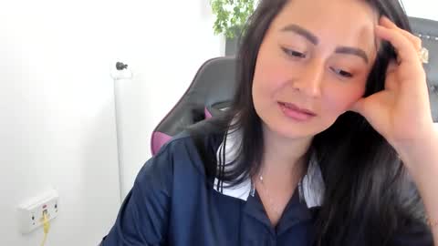 sahara reid online show from February 18, 5:03 am