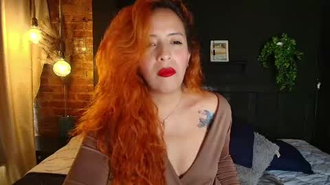 Snapshot of sahra_tayl0r_ chatting on April 28, 2:44 pm SARA online show from April 28, 2:44 pm