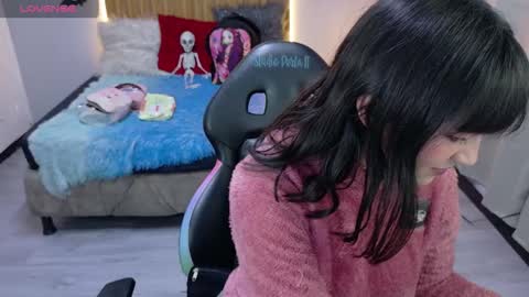 Snapshot of sailor_moon07 chatting on October 10, 5:28 am sailor online show from October 10, 5:28 am