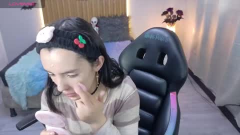 Snapshot of sailor_moon07 chatting on October 14, 12:50 pm sailor online show from October 14, 12:50 pm