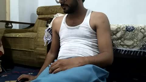 Snapshot of saim_hunter chatting on July 10, 3:25 pm saim_hunter online show from July 10, 3:25 pm