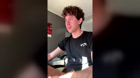 Snapshot of saint_nott chatting on July 12, 7:16 pm saint_nott online show from July 12, 7:16 pm