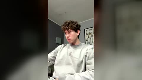 Snapshot of saint_nott chatting on July 13, 3:59 pm saint_nott online show from July 13, 3:59 pm