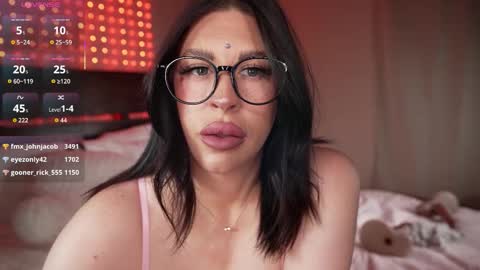 saintjade online show from March 1, 4:14 am