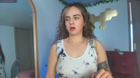 Snapshot of sairy_ chatting on April 23, 4:42 pm sairy_ online show from April 23, 4:42 pm