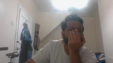 Snapshot of sajj07 chatting on May 18, 10:59 pm sajj07 online show from May 18, 10:59 pm