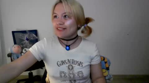 Saku online show from November 13, 2:32 am