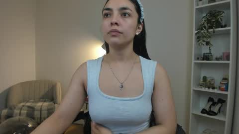 Snapshot of sakura_harper chatting on May 4, 4:52 am Sakura Harper online show from May 4, 4:52 am