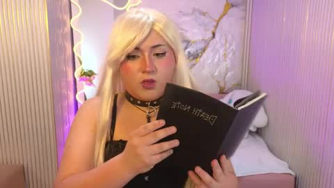 Snapshot of sakura_tay1 chatting on April 10, 3:45 am sakura online show from April 10, 3:45 am