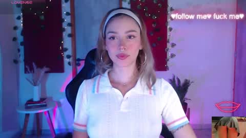 Sakura online show from November 2, 4:37 am