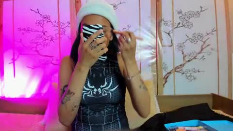 Snapshot of sakuraanduchira chatting on August 5, 2:47 am Sakura 3 online show from August 5, 2:47 am