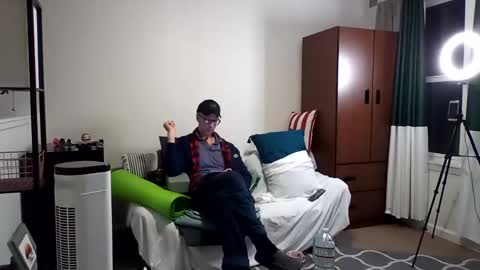 salis1981 online show from March 4, 3:11 am